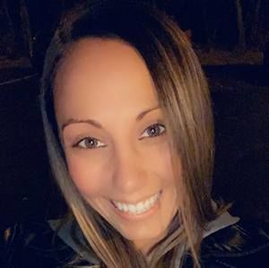 Meet your Posher, Lea